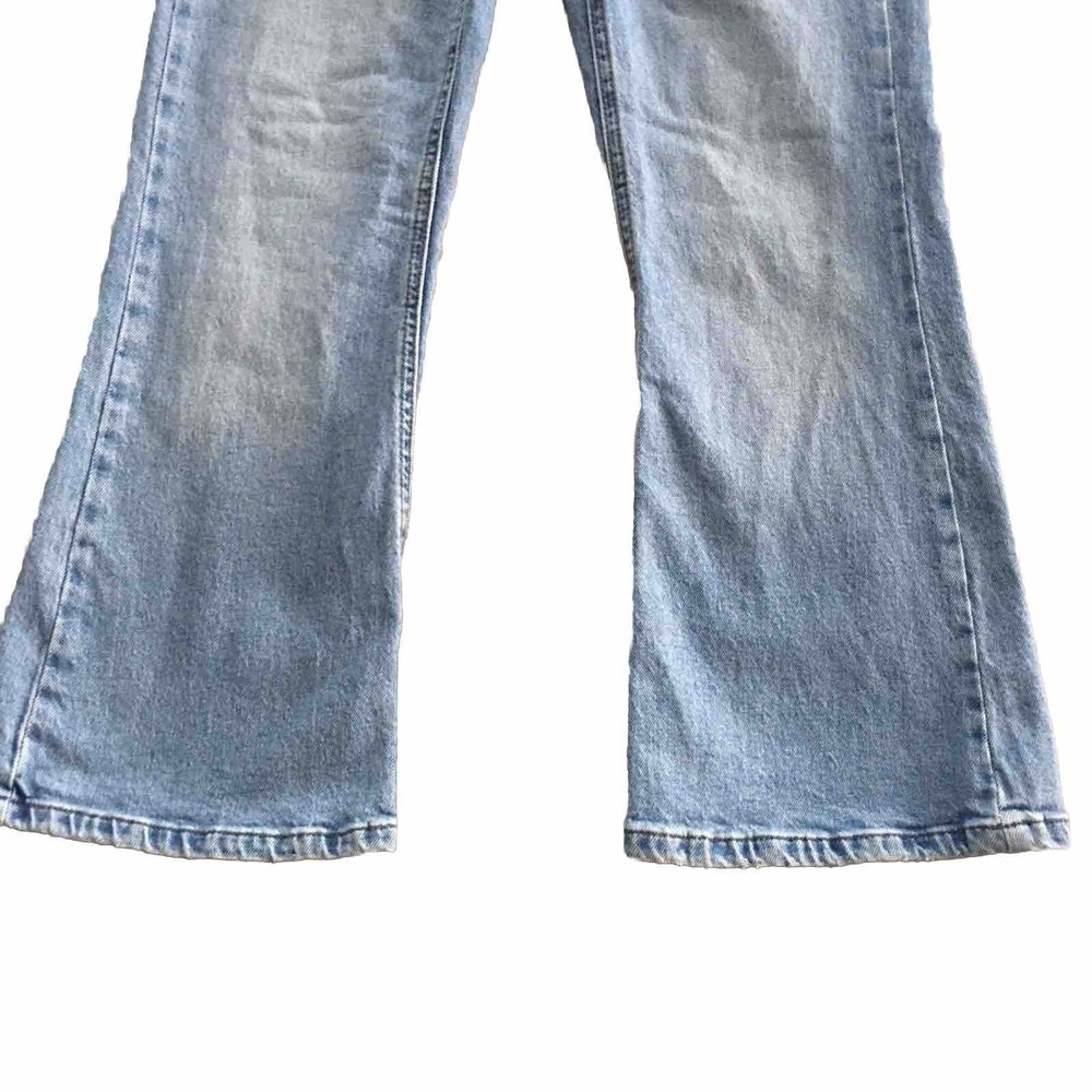 ASOS Design Mid Rise Flared Jean Light Denim Wide Leg 26/26 actual 26/25 Petite - Picture 3 of 11